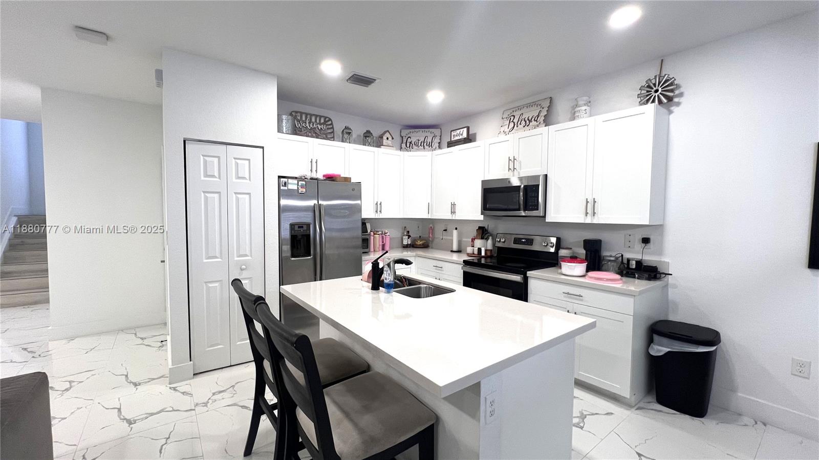 AQUABELLA SECTION ONE - Residential