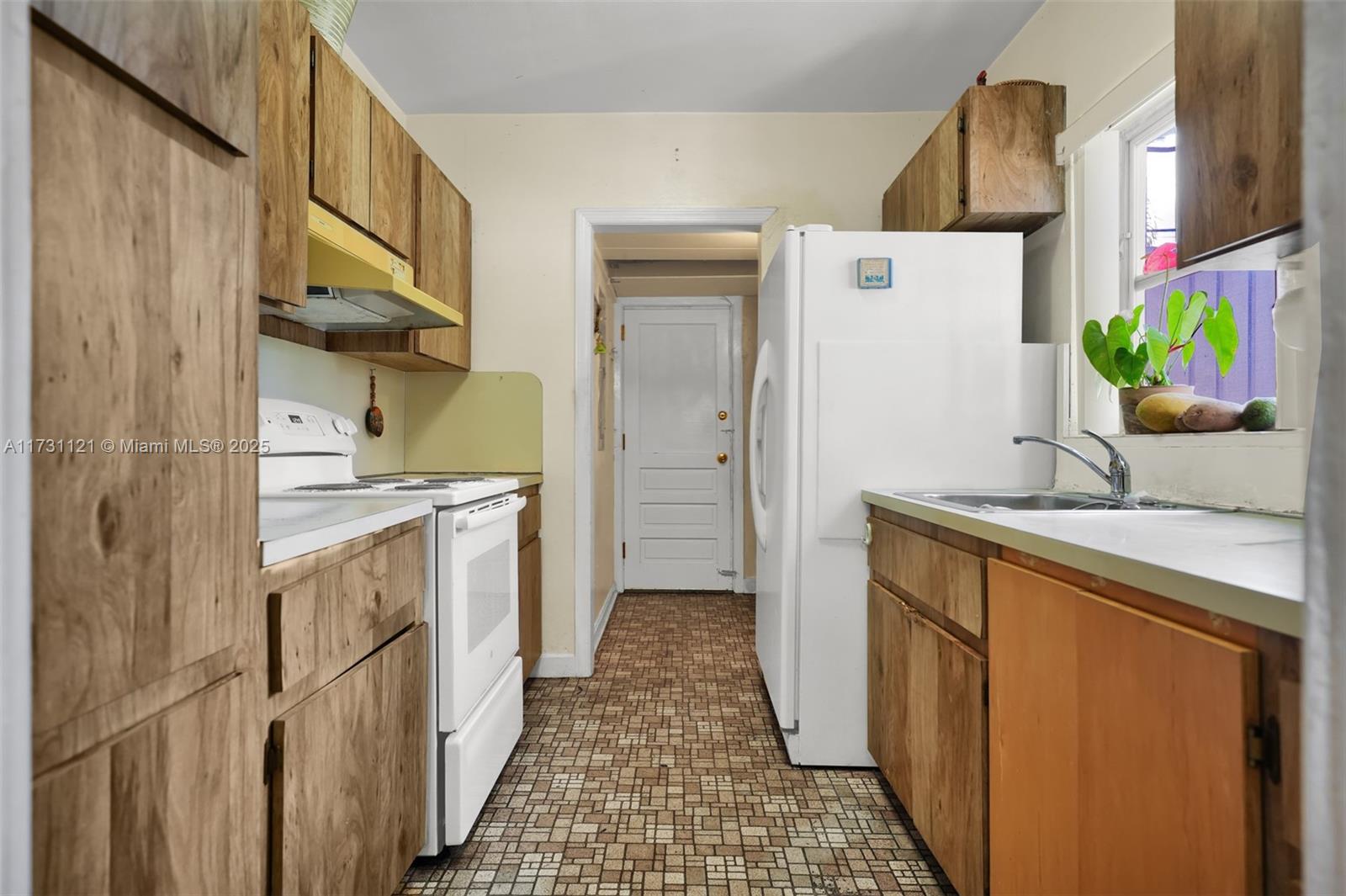 SUN RAY HOMES GREYNOLDS P - Residential