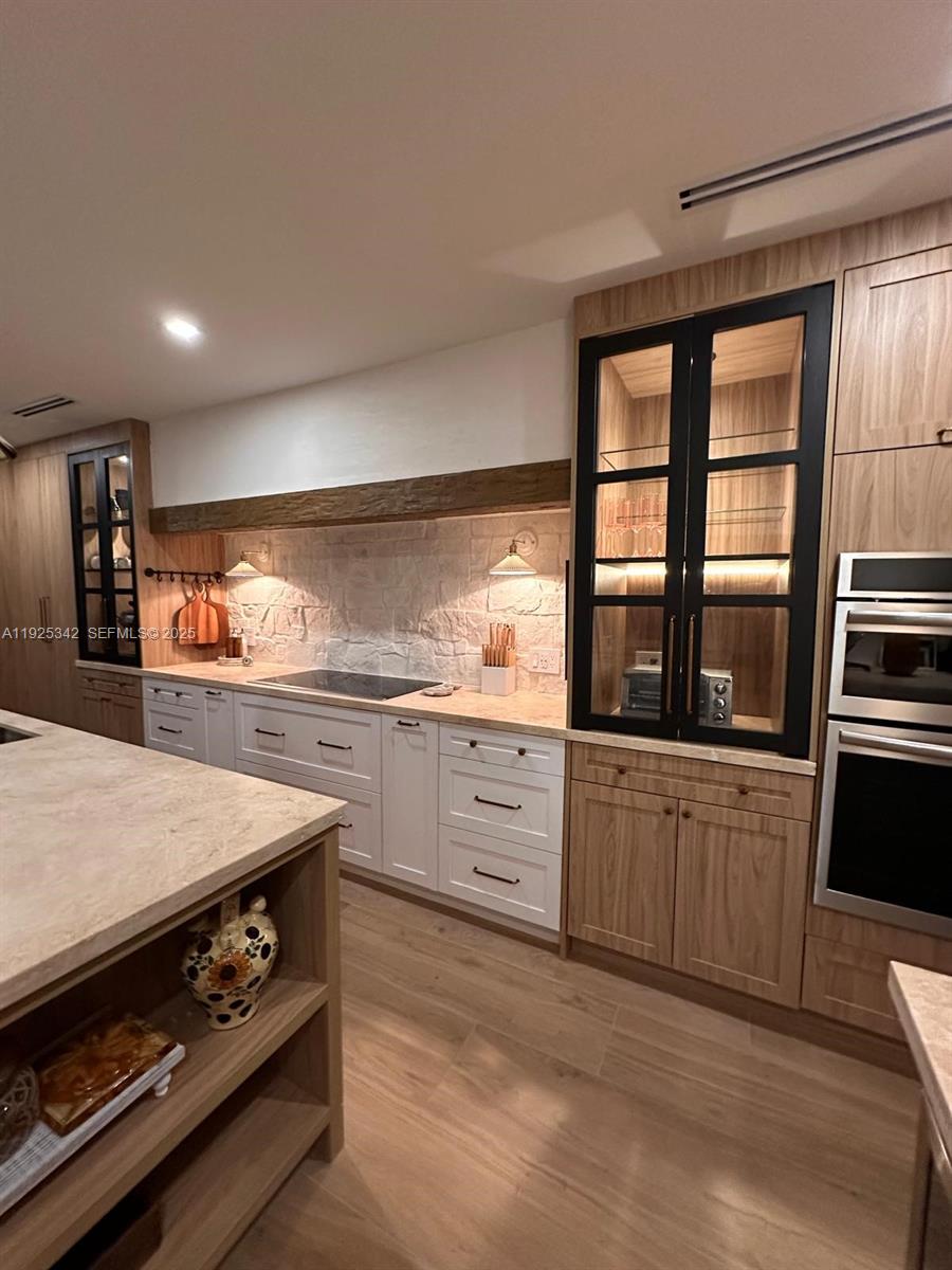 STEWART OAKS - Residential Lease