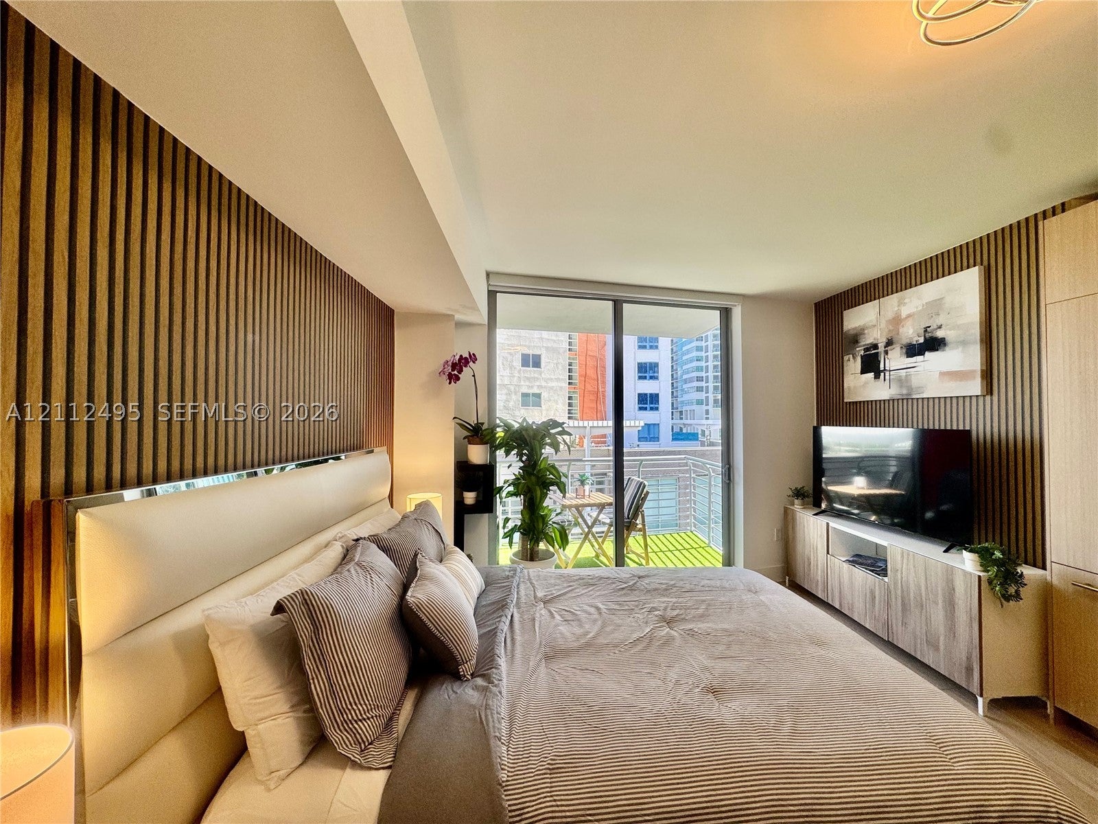 90 NE 32nd St 613