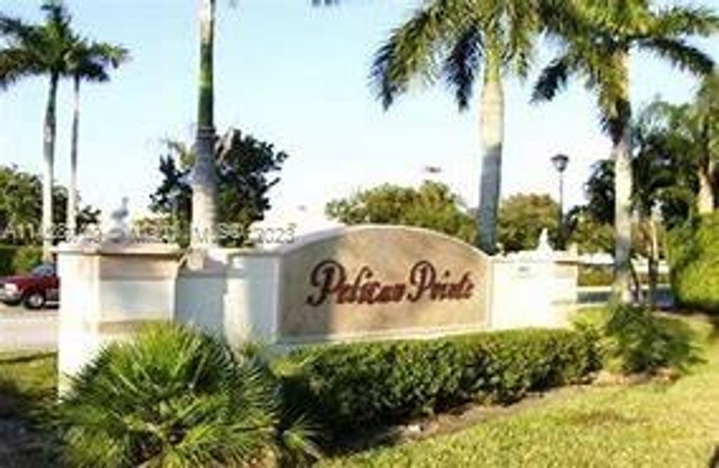 Photo of 316 SW 120th Ave, Pembroke Pines, FL 33025 (MLS # A11428740)