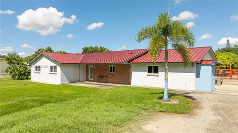 19501 SW 236th St Homestead FL 33031