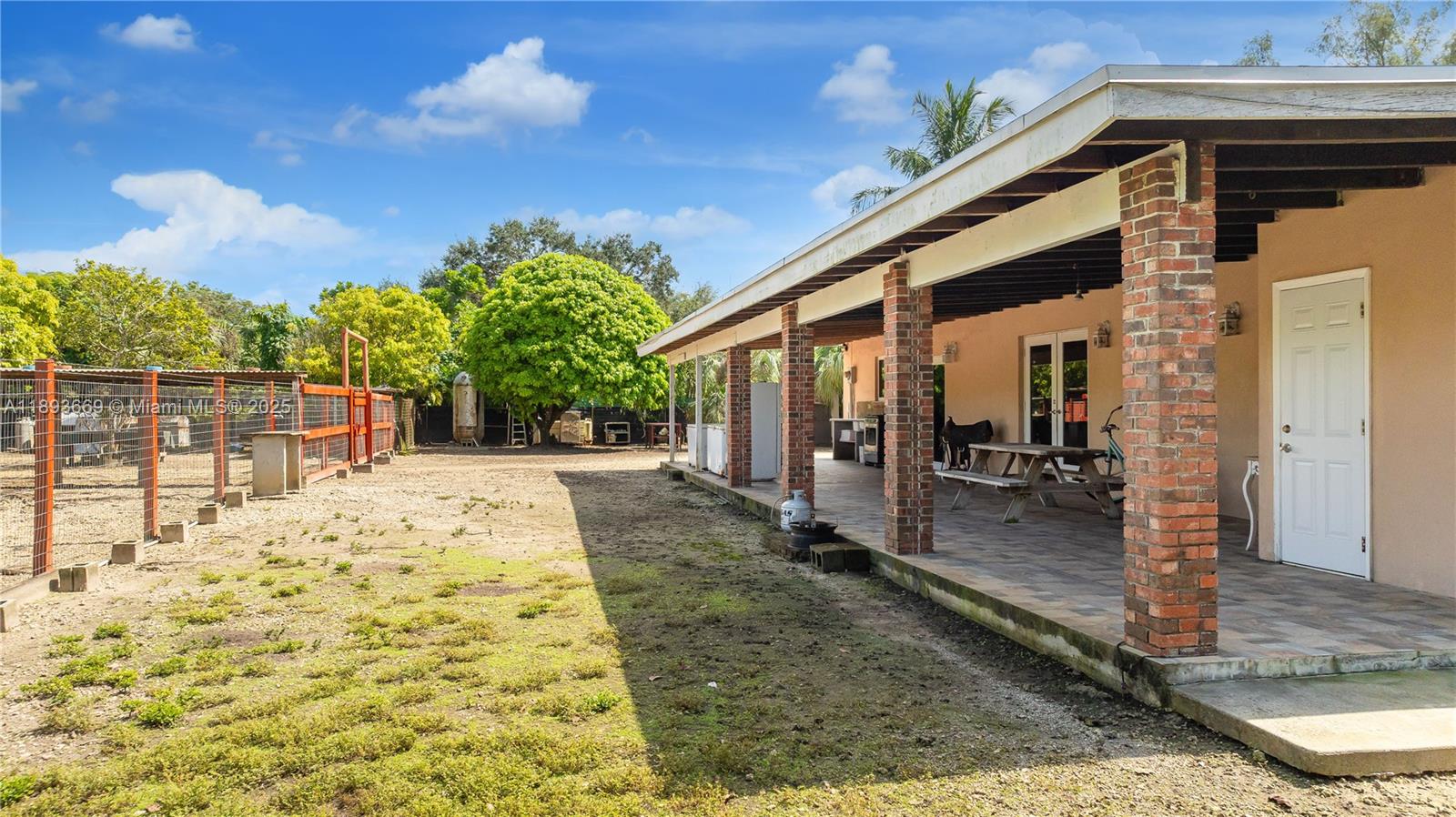 SILVER PALM ACRES - Residential