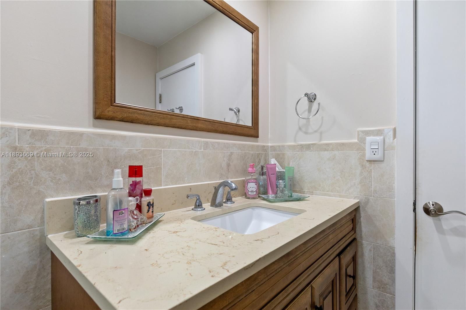 SILVER PALM ACRES - Residential