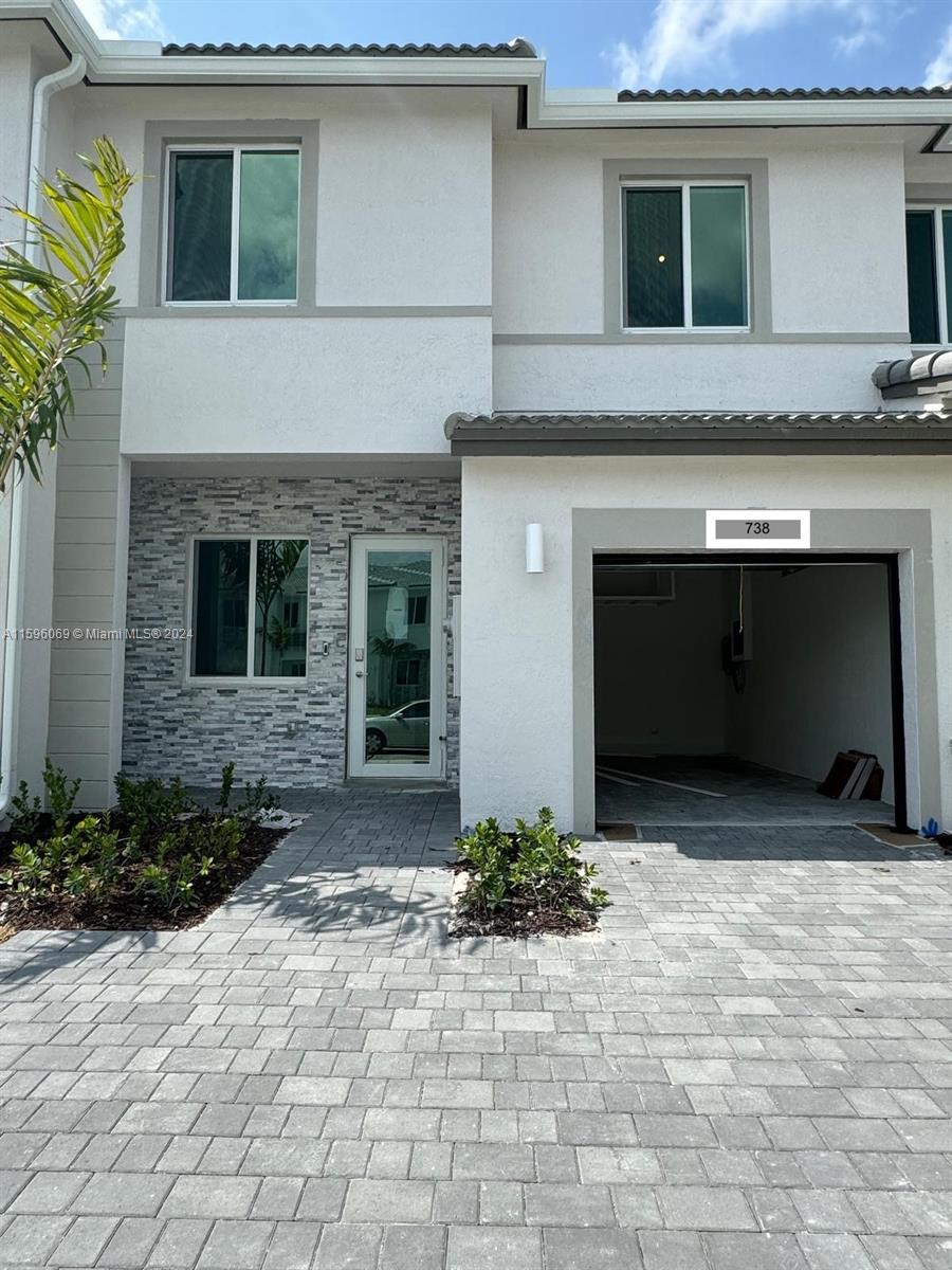 Brand New Townhome fully available, bring your customers to make a very easy and fast DEAL... Owner is motivated to rent and give to a new family the opportunity to live and be the first to use this Brand New Townhome. VEry well located, i a nice neighborhood. Enjoy a new Designed Italian Cabnites Kitchen and become member of the most beautifull and amazing south florida club house, which will have largest and amazing amanities...!!!
Dont loose the opportunity to enjoy this 3 Bedrooms and 2.5 Bathrooms with 2,030 Sqft in a Gated and Small Community very close to the Turnpike Access...!!!
