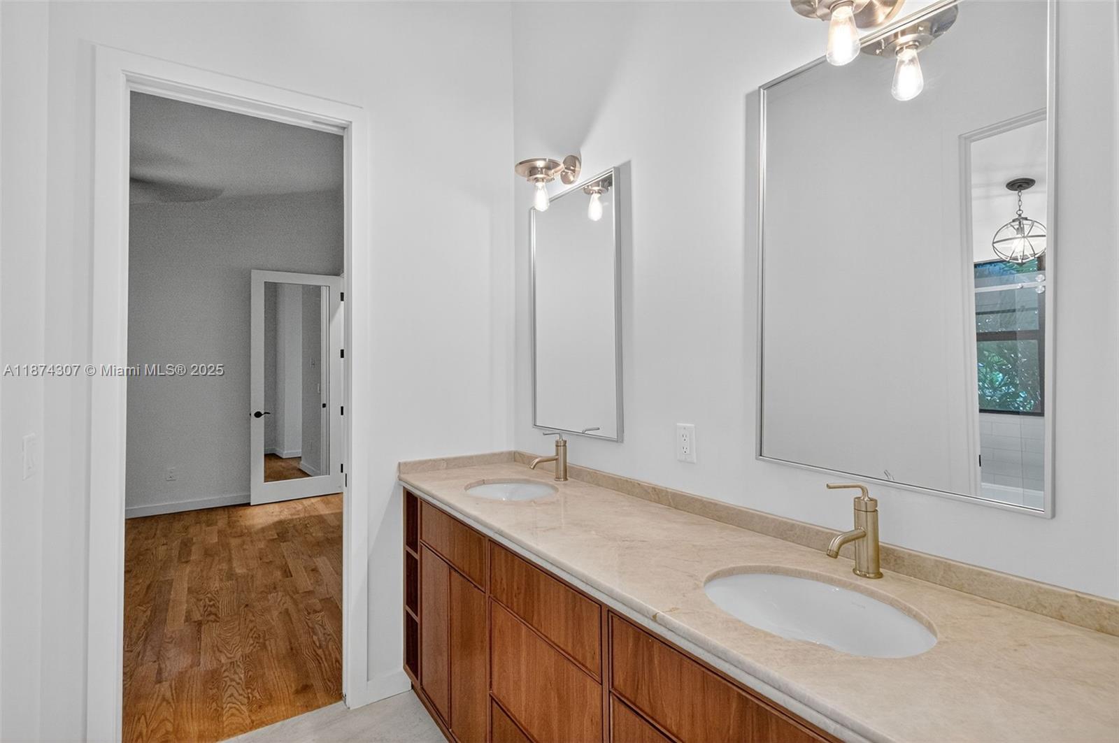 OCEAN VIEW HEIGHTS - Residential