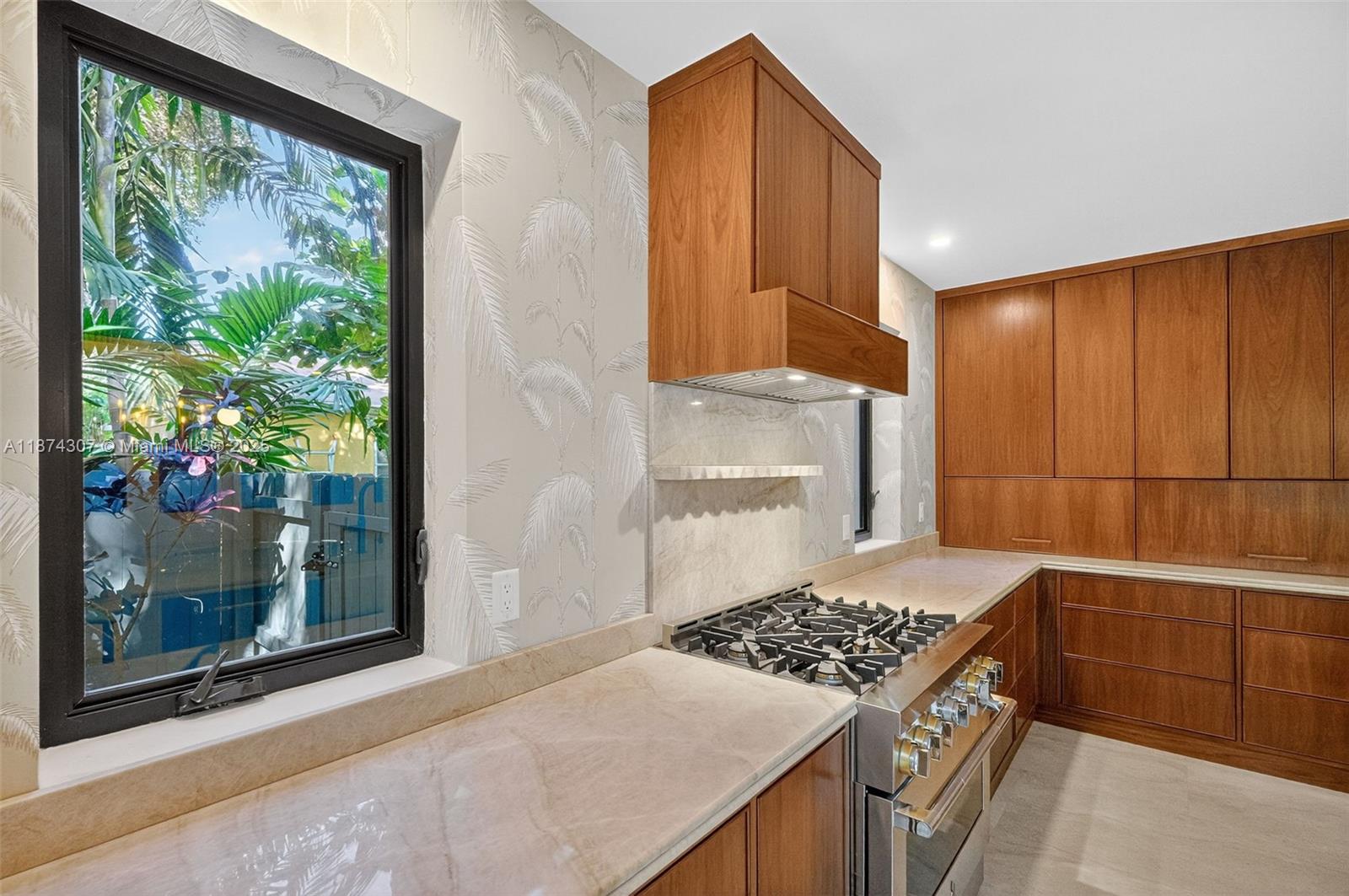 OCEAN VIEW HEIGHTS - Residential