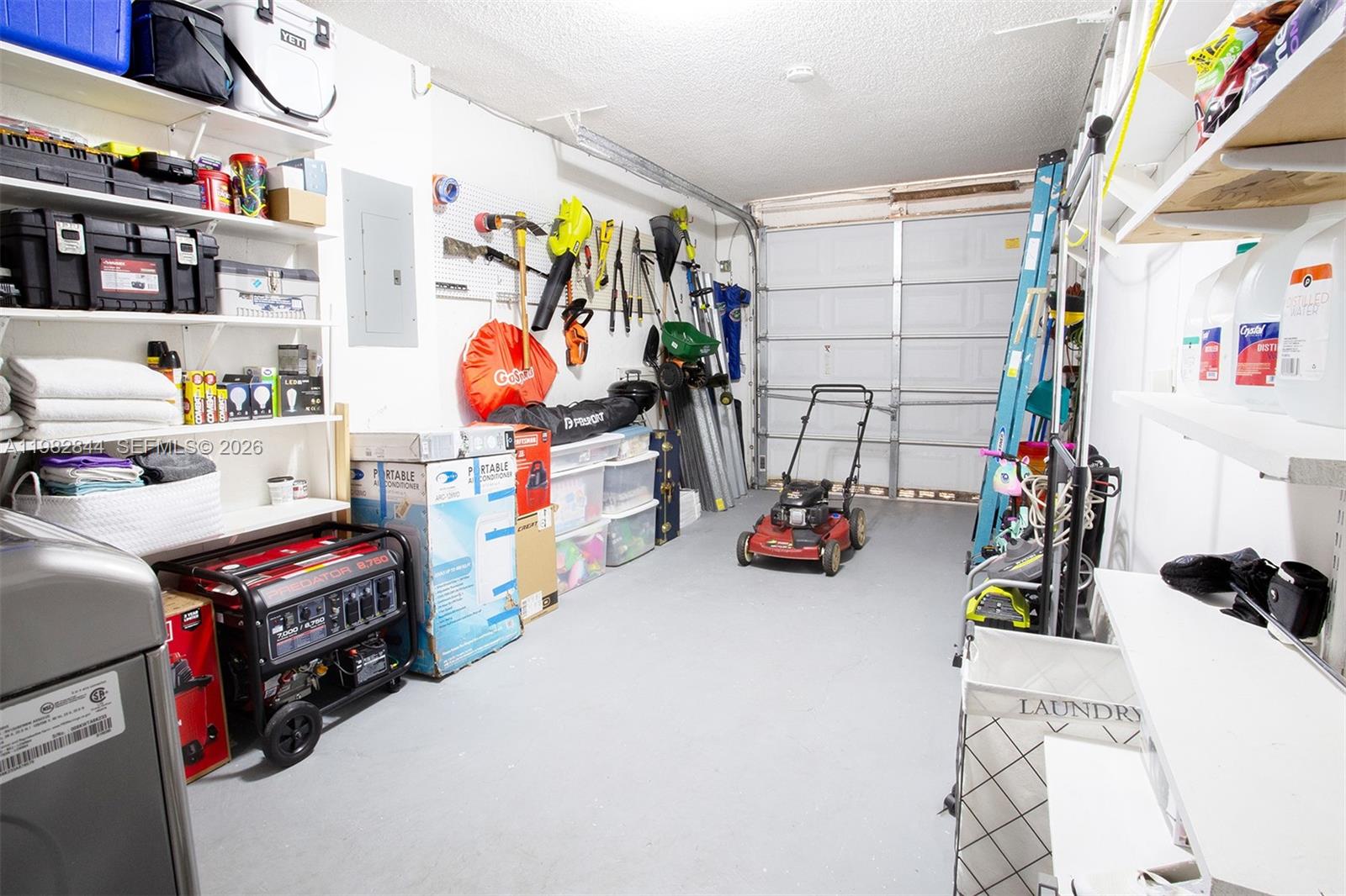 PRECIOUS HOMES AT LAKES B - Residential