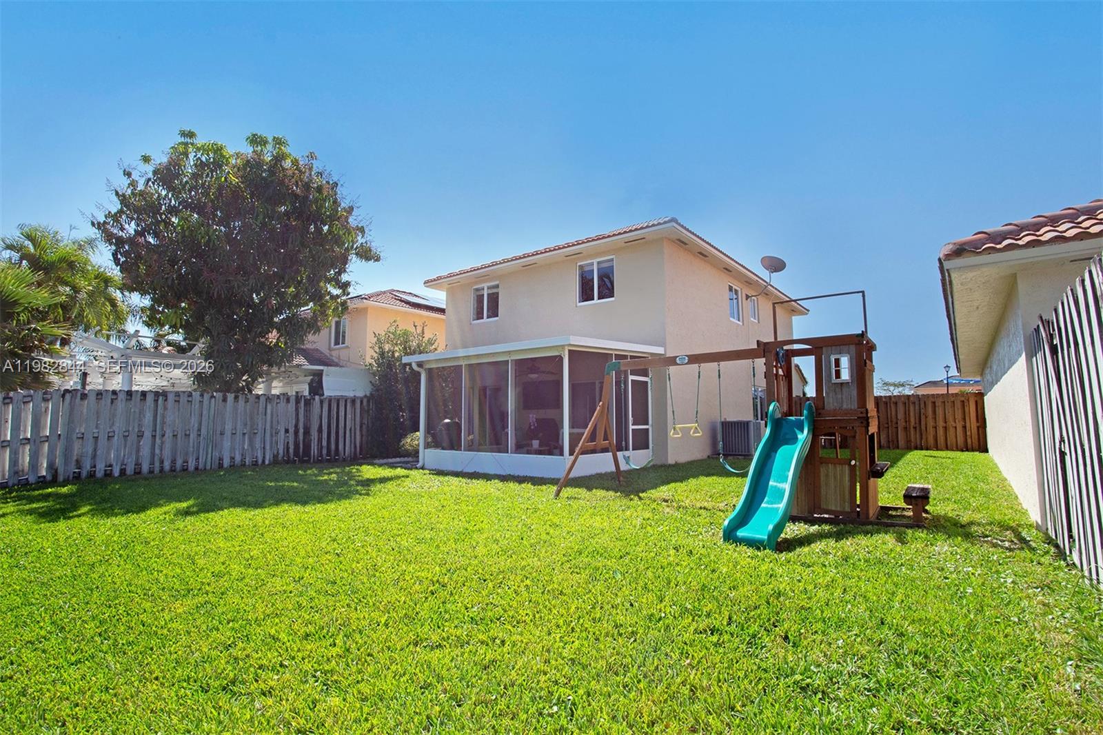 PRECIOUS HOMES AT LAKES B - Residential