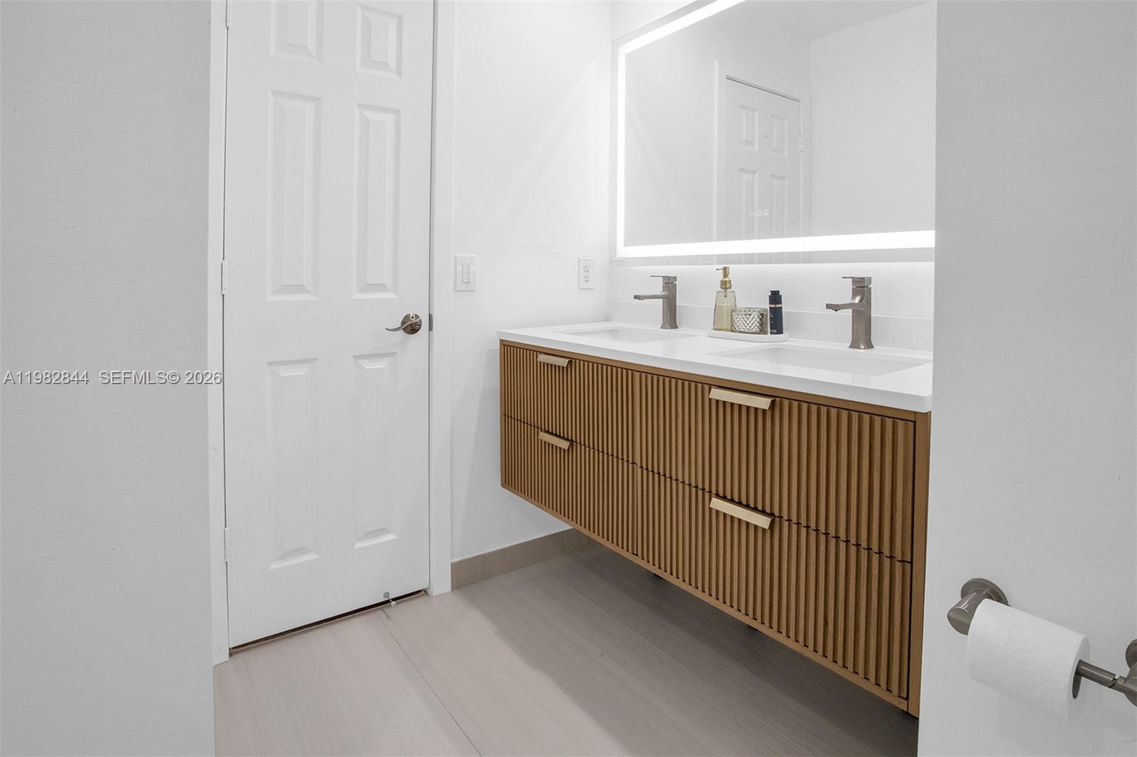 PRECIOUS HOMES AT LAKES B - Residential