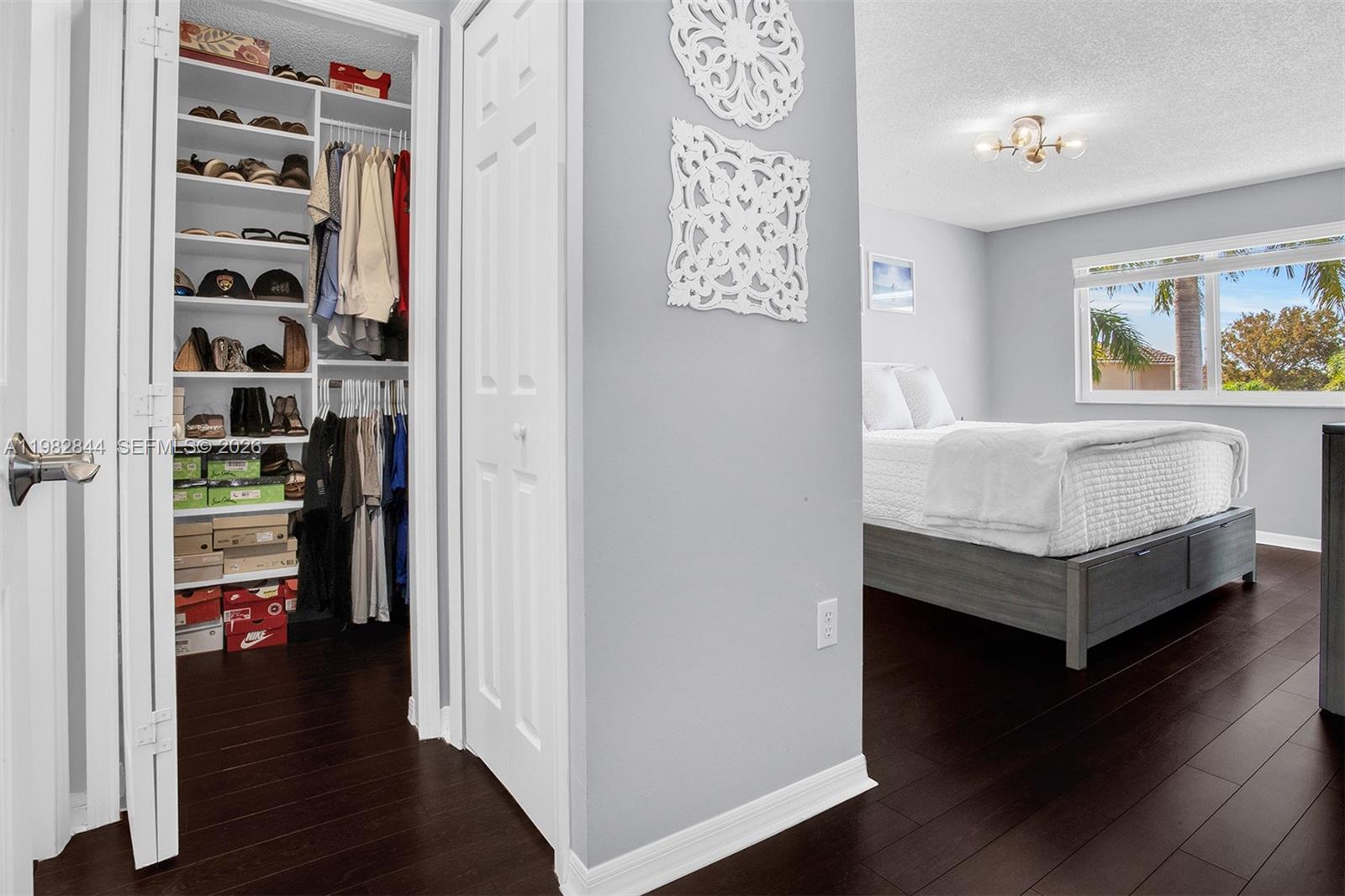 PRECIOUS HOMES AT LAKES B - Residential