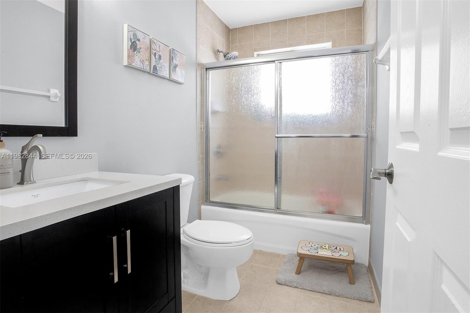 PRECIOUS HOMES AT LAKES B - Residential