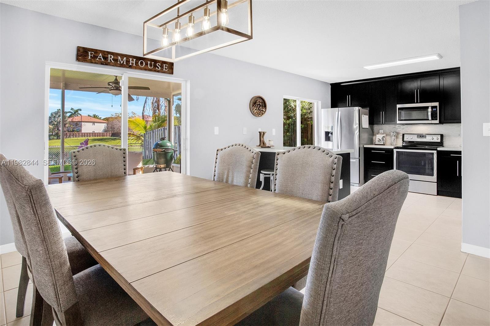 PRECIOUS HOMES AT LAKES B - Residential