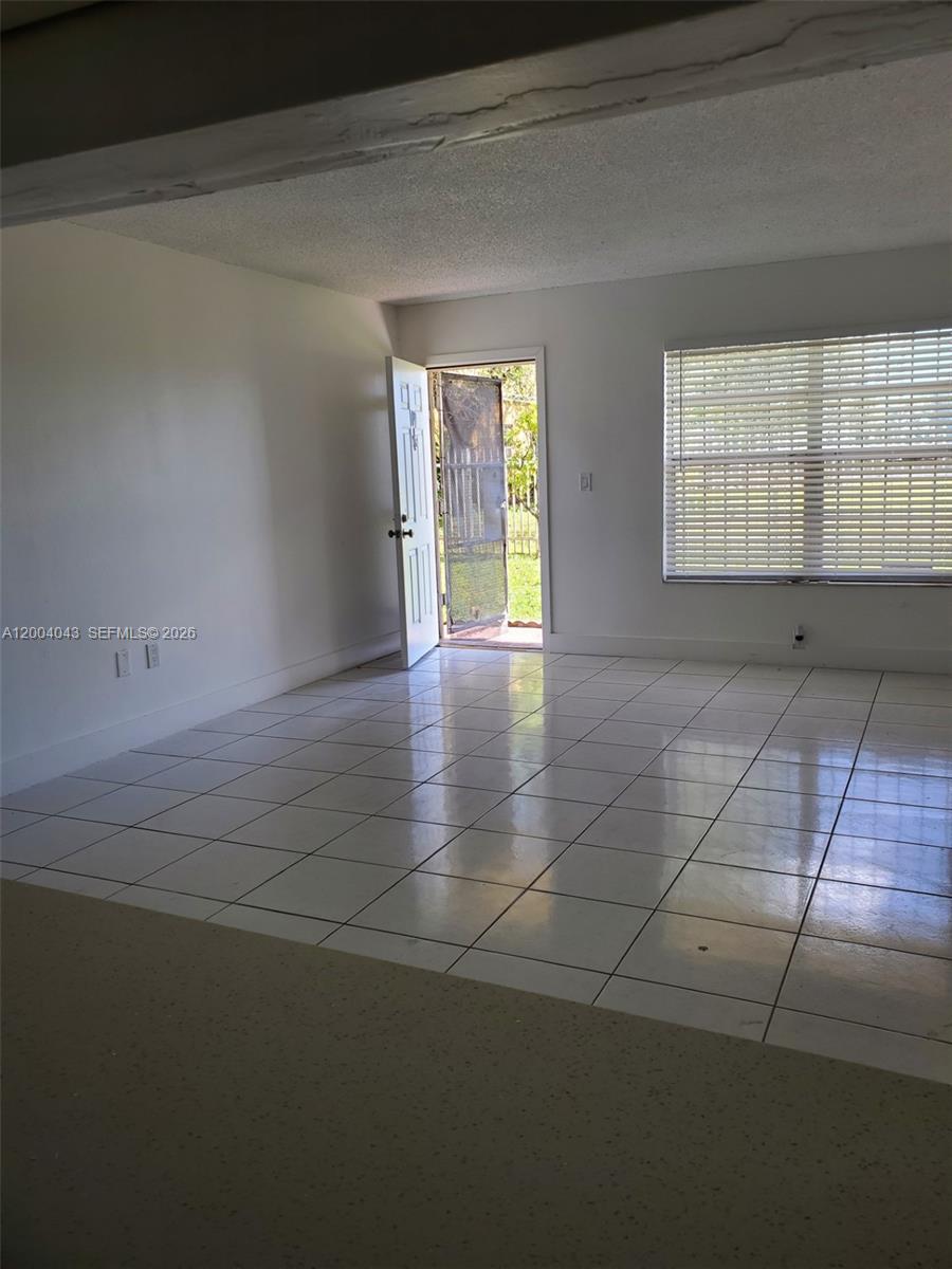 NEW WORLD CONDO APTS III - Residential Lease