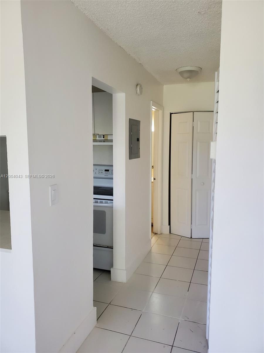 NEW WORLD CONDO APTS III - Residential Lease