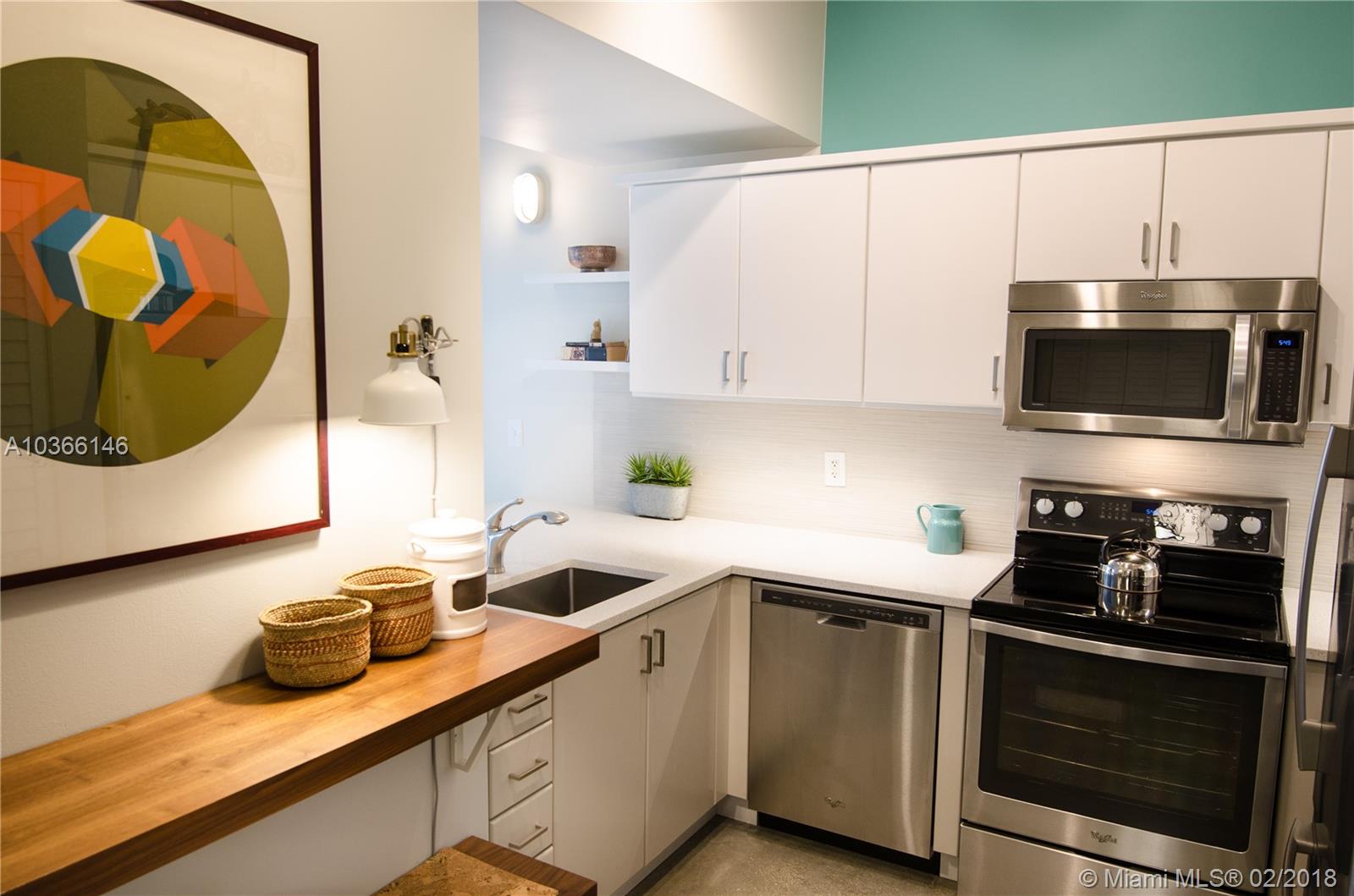 BAYLOFTS CONDO - Residential