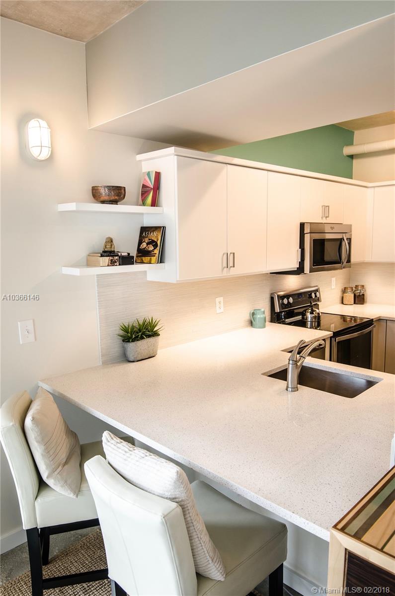 BAYLOFTS CONDO - Residential