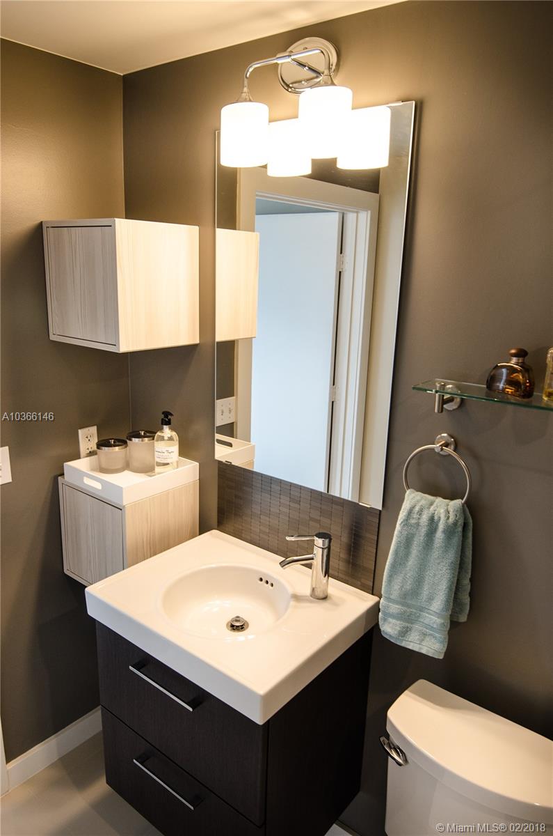 BAYLOFTS CONDO - Residential