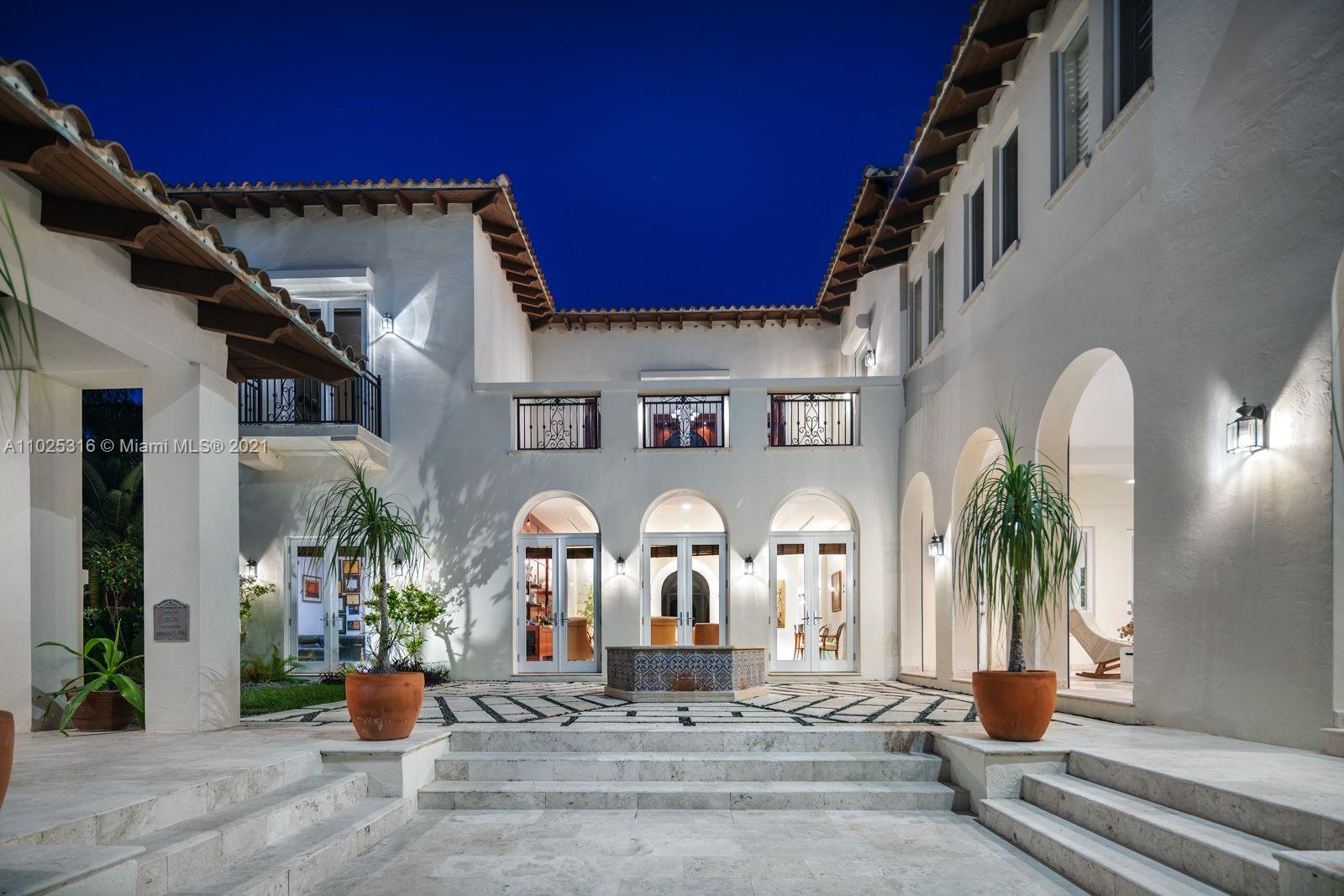 GOLDEN BEACH SEC C - Residential