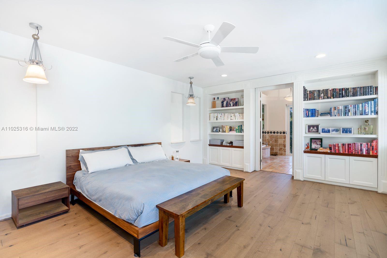 GOLDEN BEACH SEC C - Residential