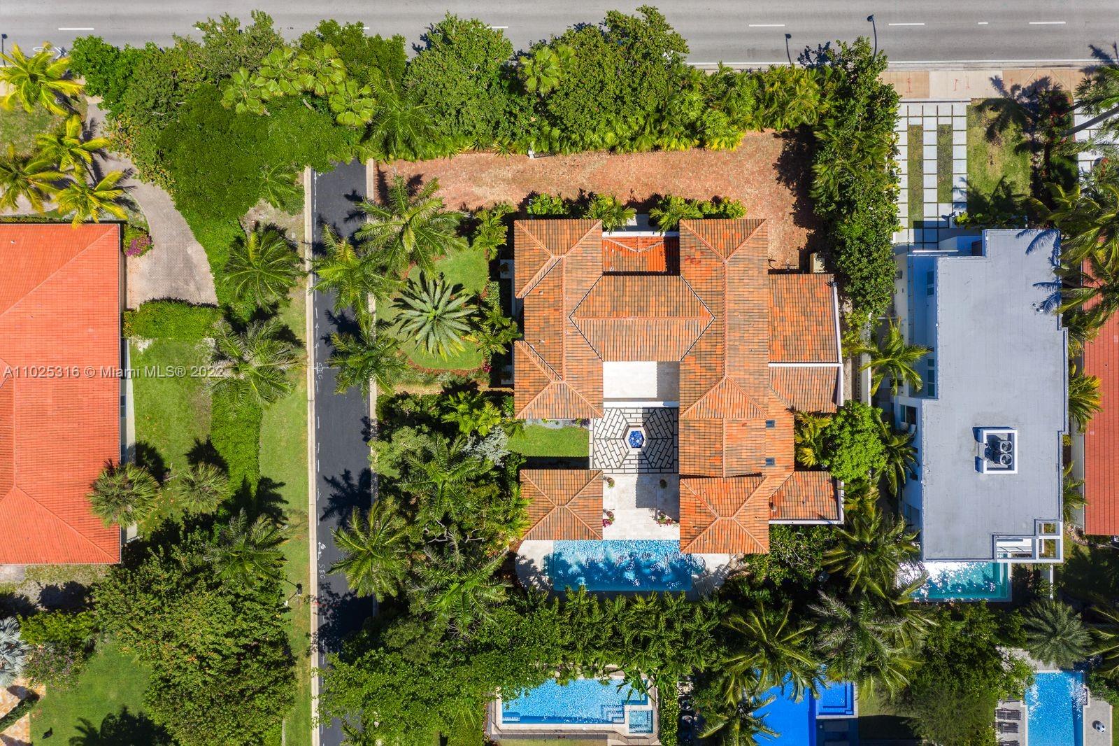 GOLDEN BEACH SEC C - Residential