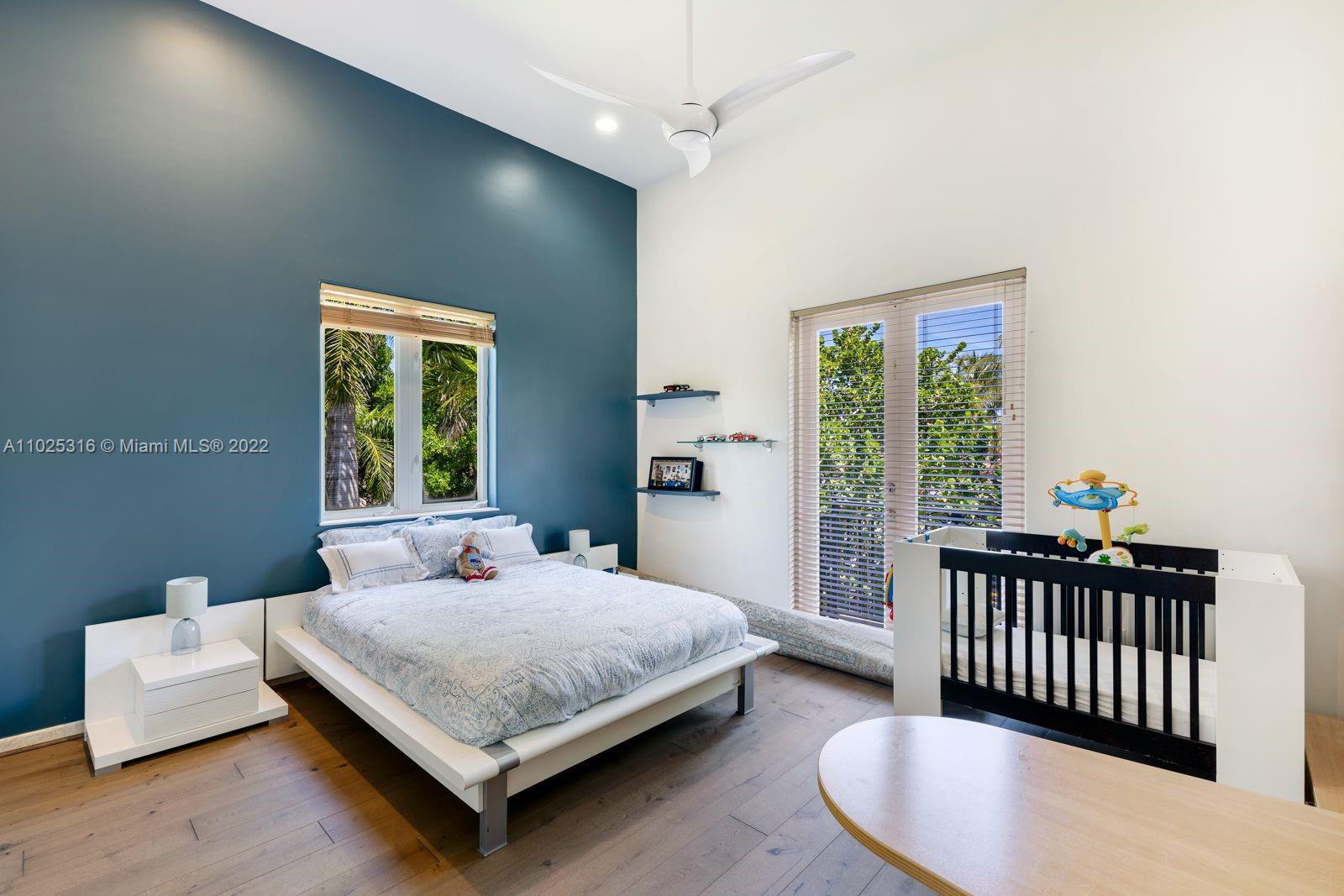 GOLDEN BEACH SEC C - Residential