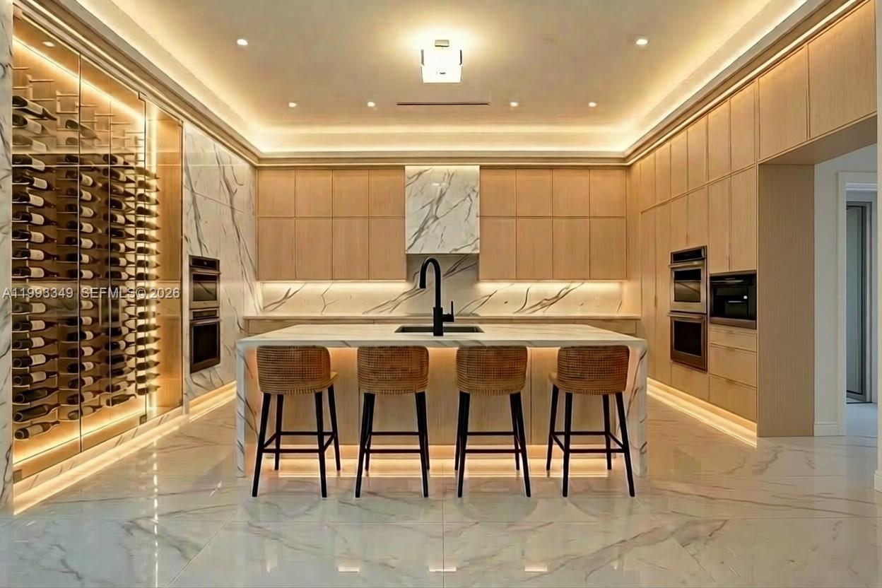 LLOYD ESTATES - Residential
