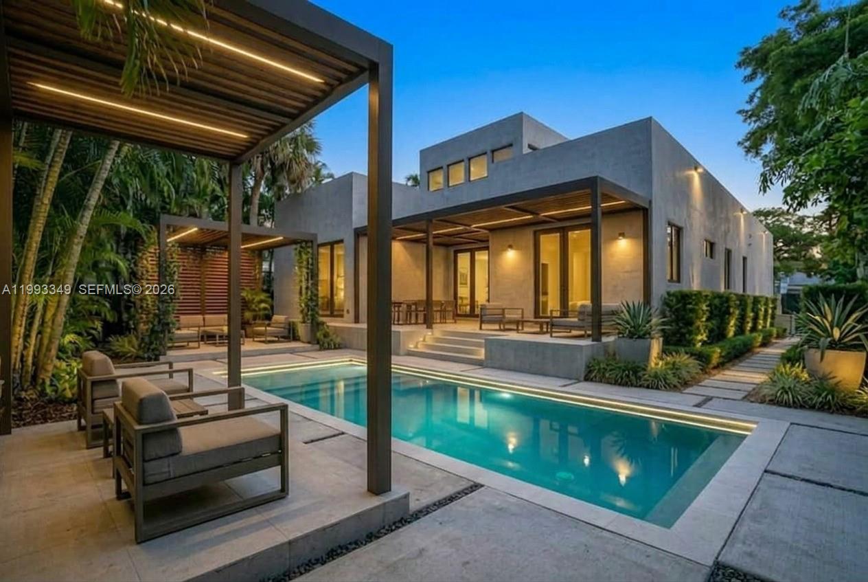 LLOYD ESTATES - Residential