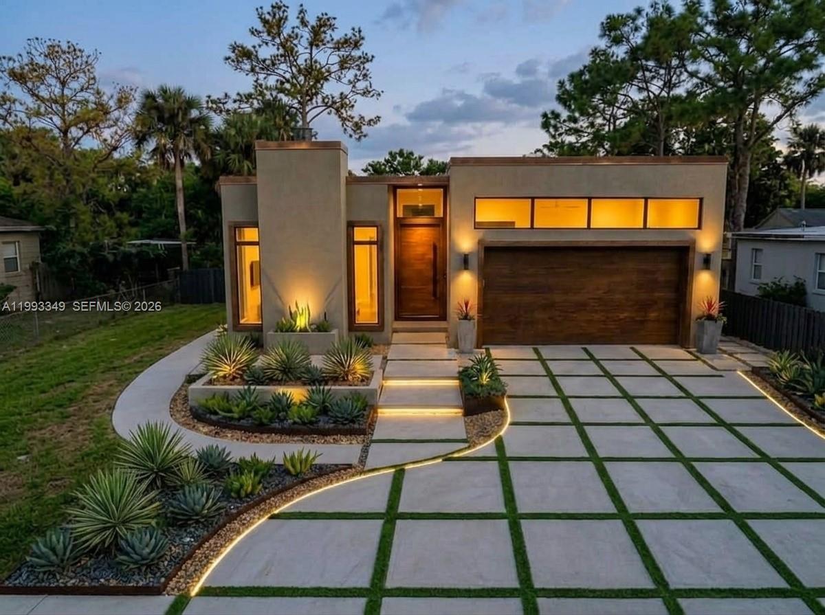 LLOYD ESTATES - Residential