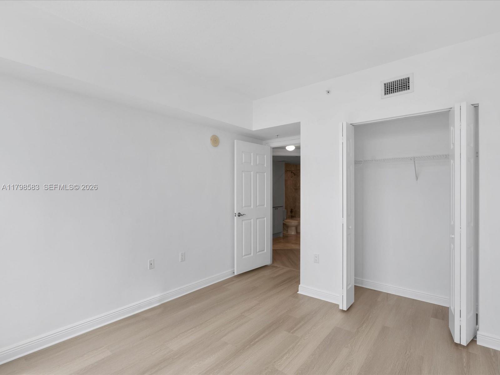 DUO CONDOMINIUM WEST - Residential