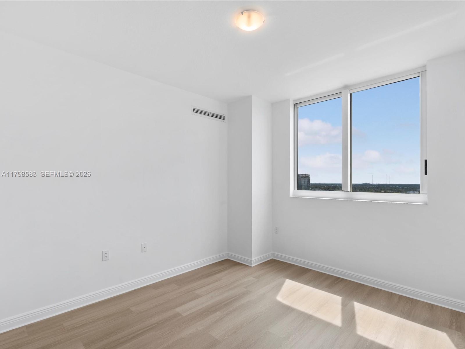 DUO CONDOMINIUM WEST - Residential