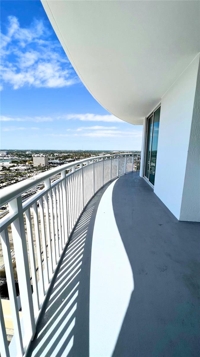 DUO CONDOMINIUM WEST - Residential