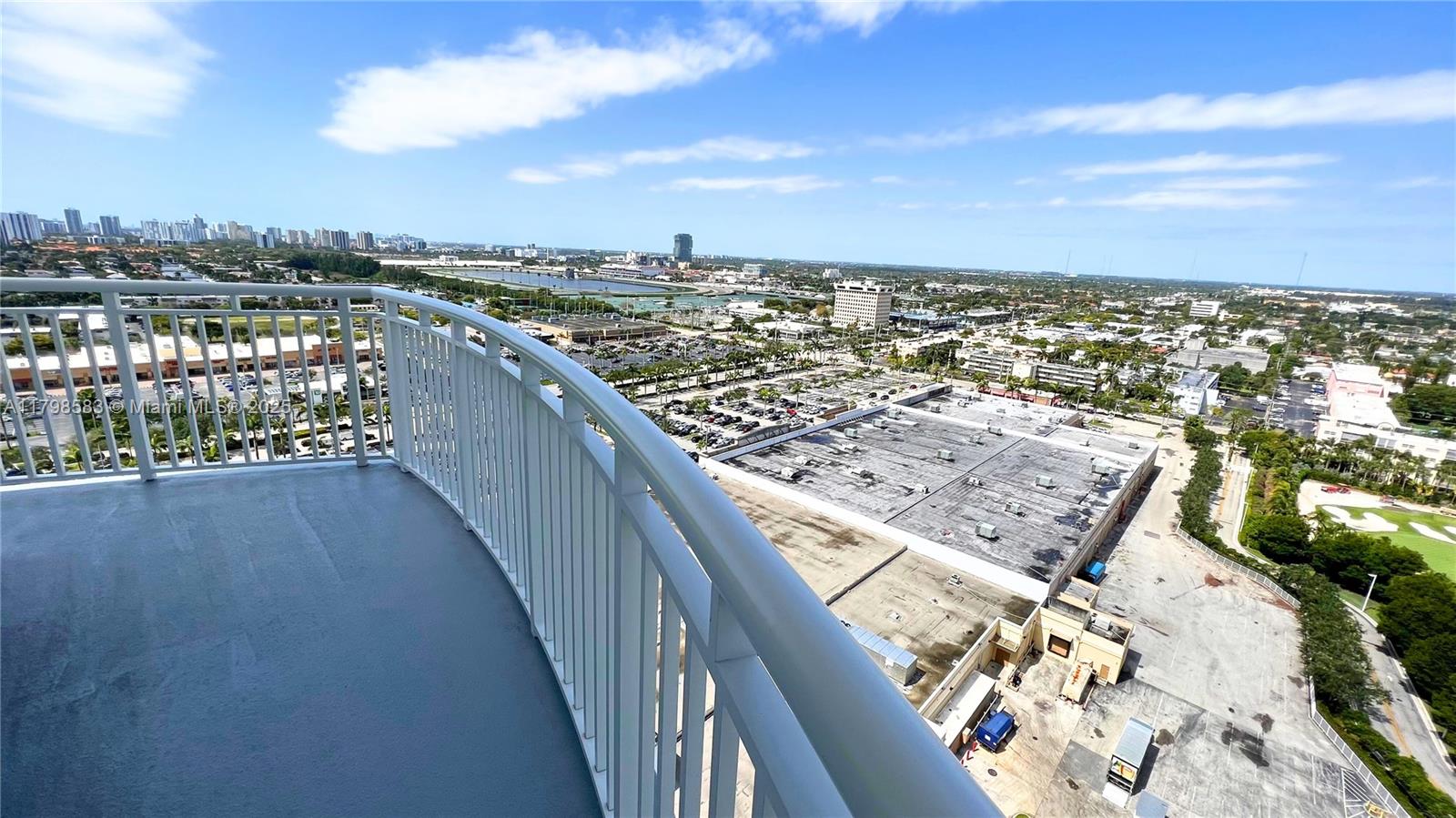 DUO CONDOMINIUM WEST - Residential