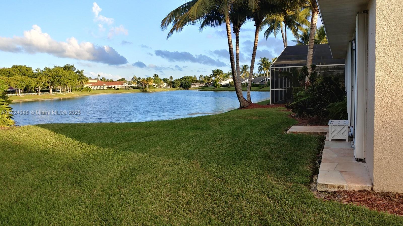585 Se 25th Ln, Homestead, Miami-Dade County, Florida - 3 Bedrooms  
2 Bathrooms - 