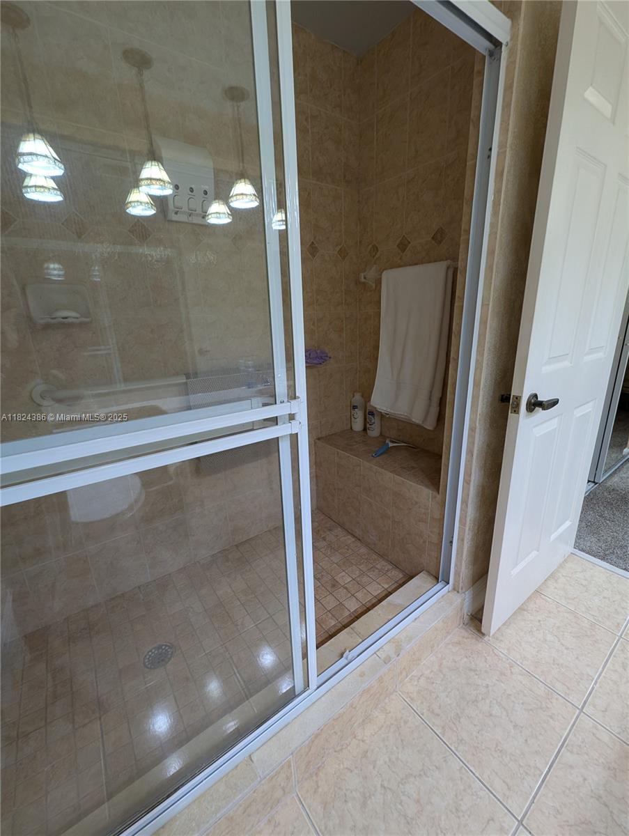 KEYS-GATE NO 1 - Residential