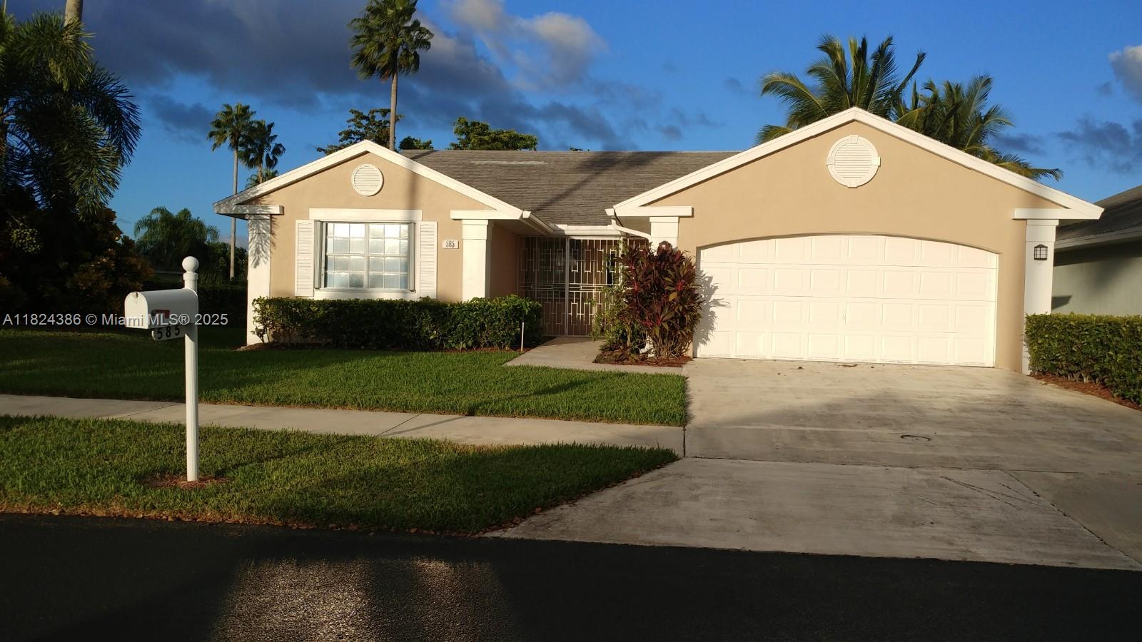 585 SE 25th Ln, Homestead, FL, 33033/$449,000 1 585 SE 25th Ln