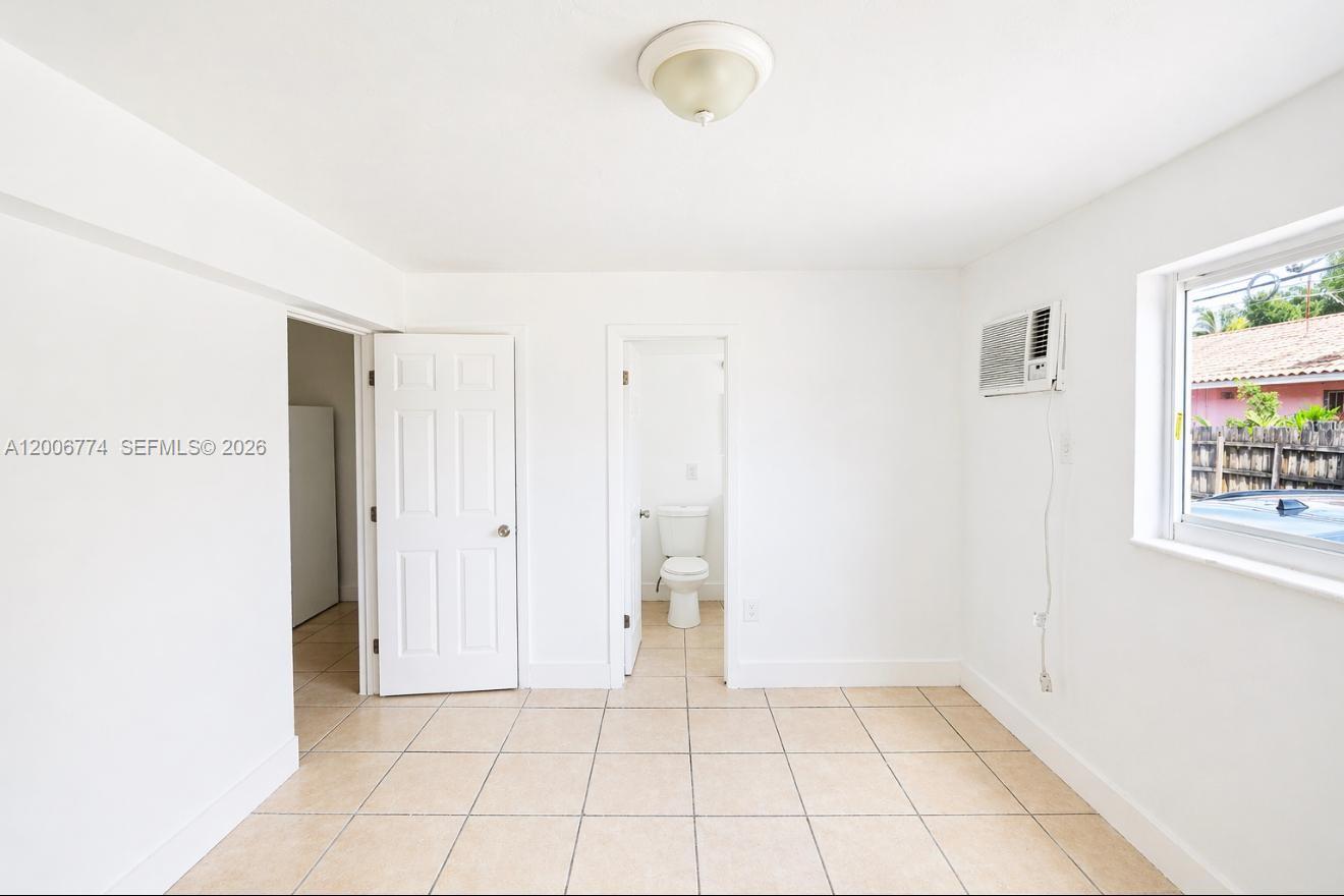 WINONA PARK - Residential Lease