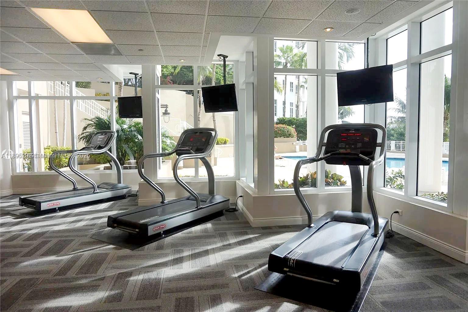 COURTS BRICKELL KEY CONDO - Residential