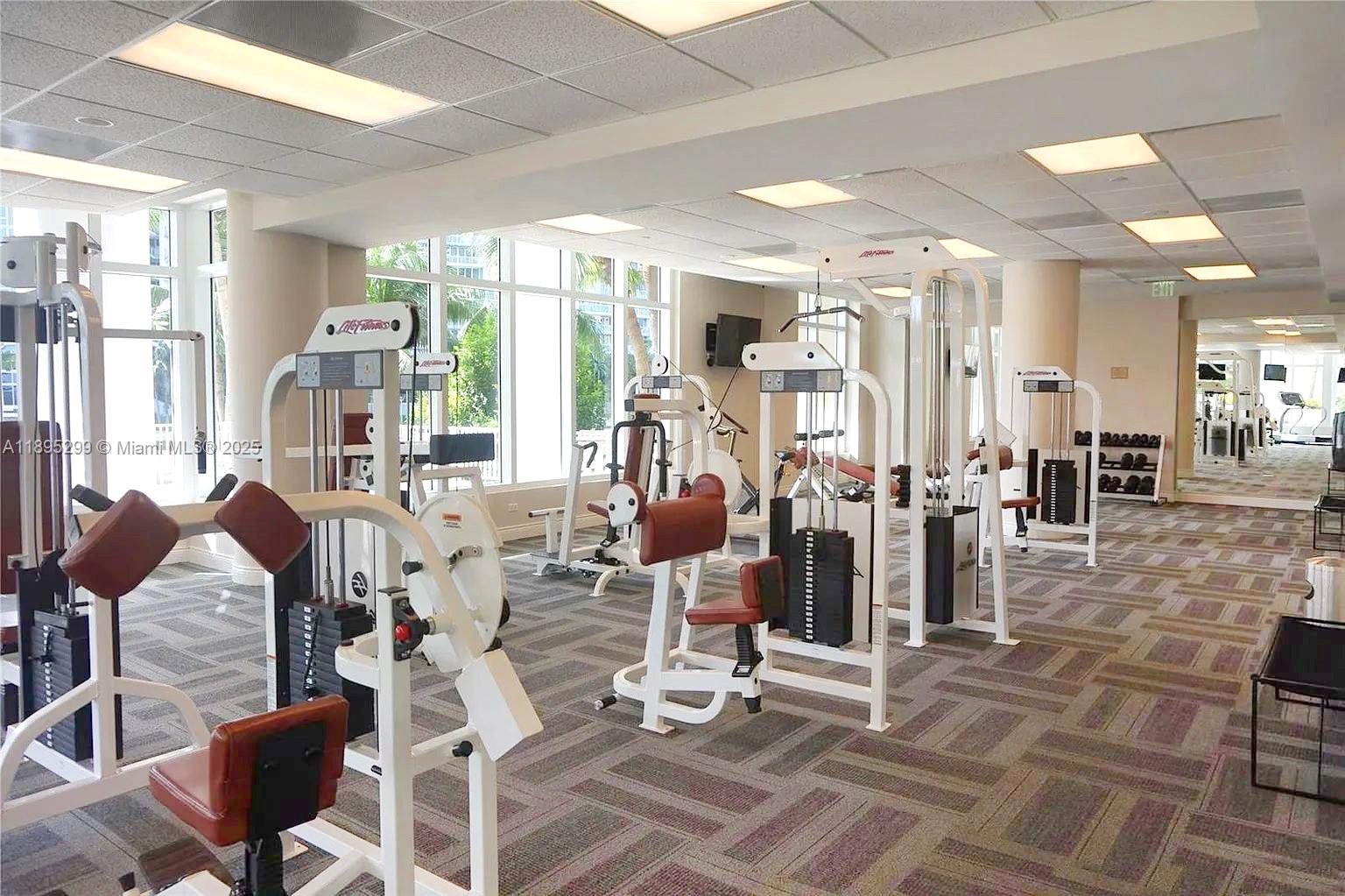 COURTS BRICKELL KEY CONDO - Residential