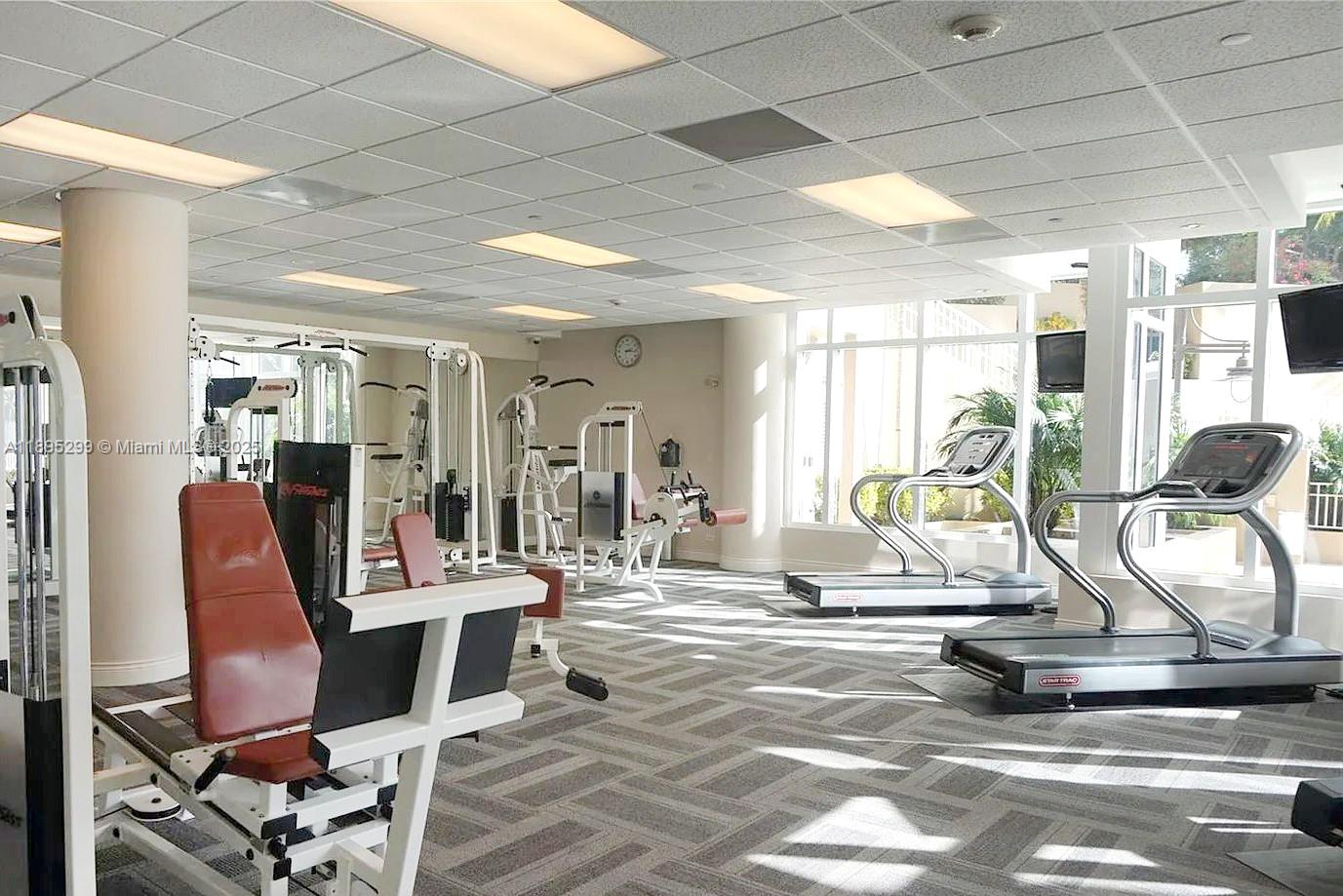 COURTS BRICKELL KEY CONDO - Residential