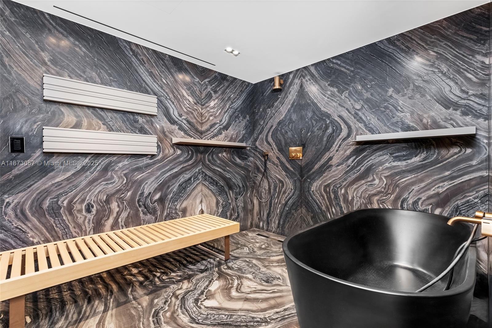 ALTOS DEL MAR NO. 5 - Residential