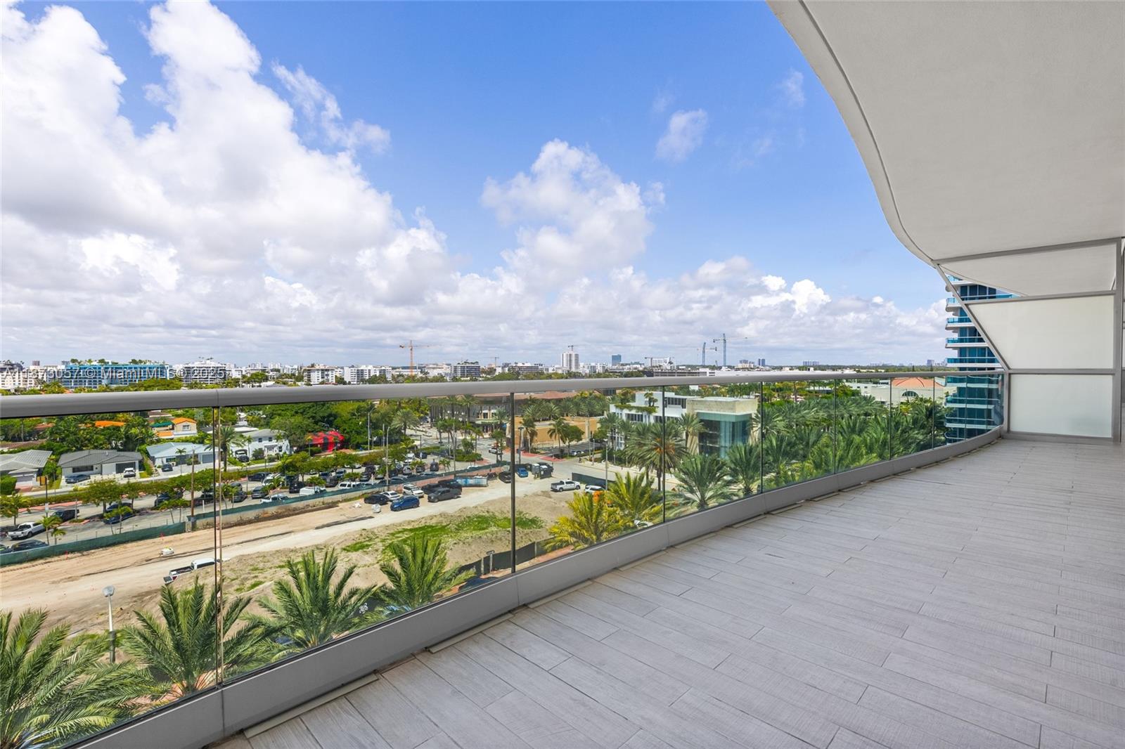 ALTOS DEL MAR NO. 5 - Residential