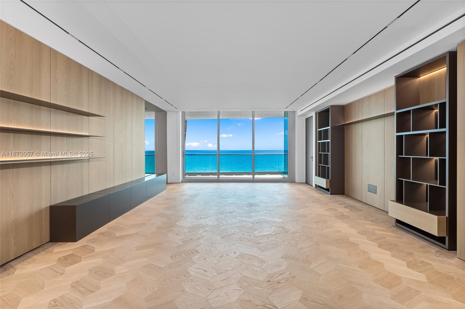 ALTOS DEL MAR NO. 5 - Residential