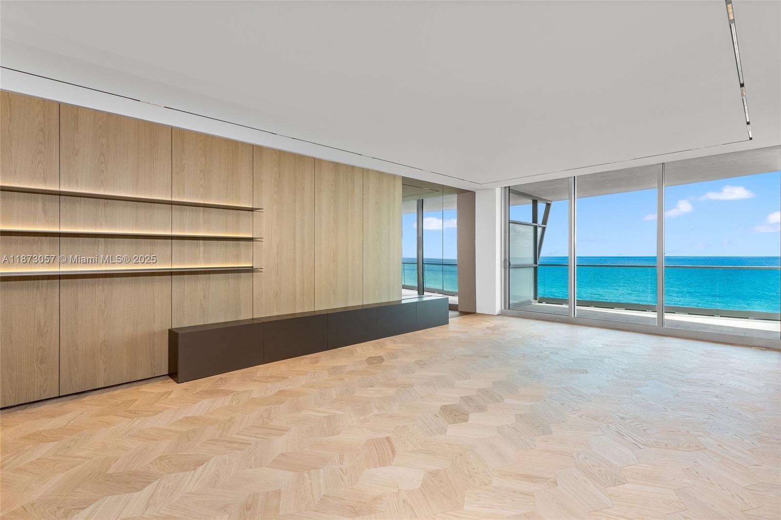 ALTOS DEL MAR NO. 5 - Residential