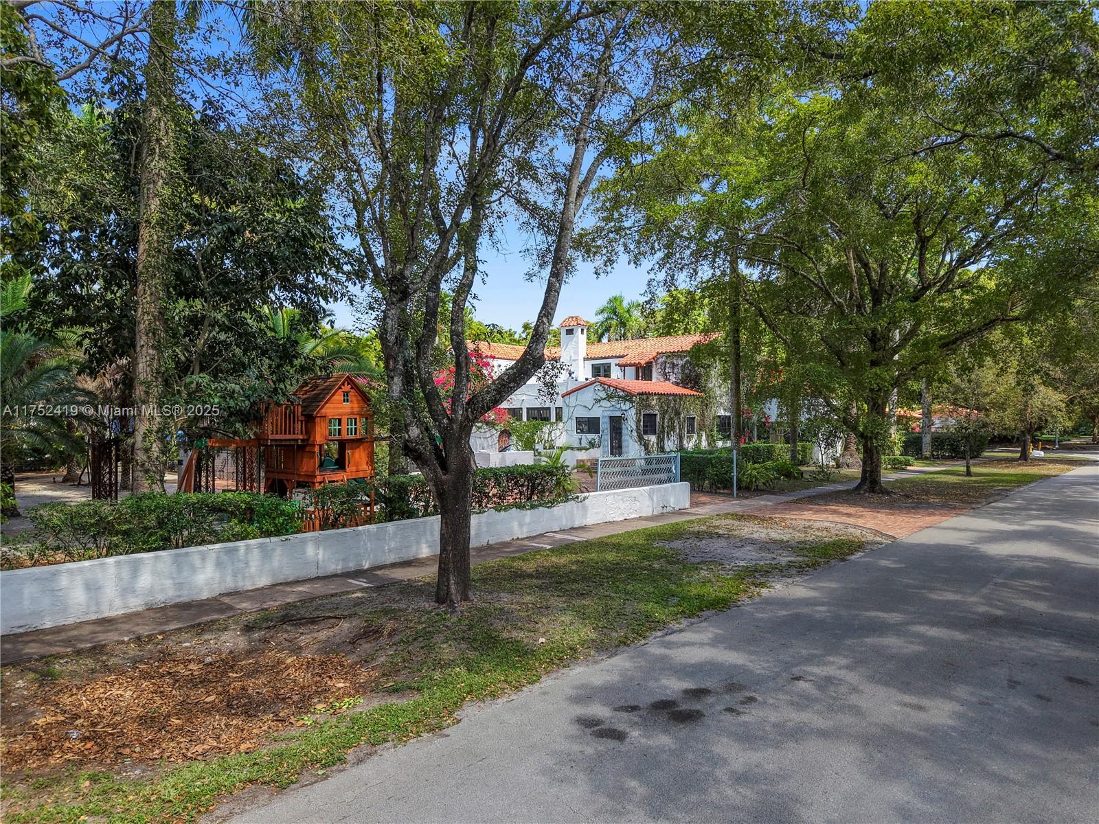 CORAL GABLES SEC C - Residential