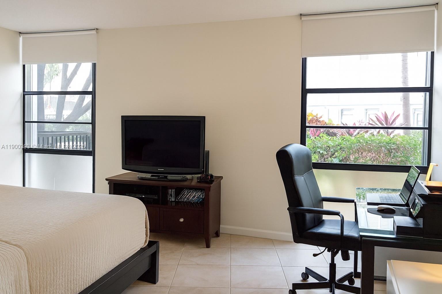 ENSENADA CONDO BLDG E-I - Residential