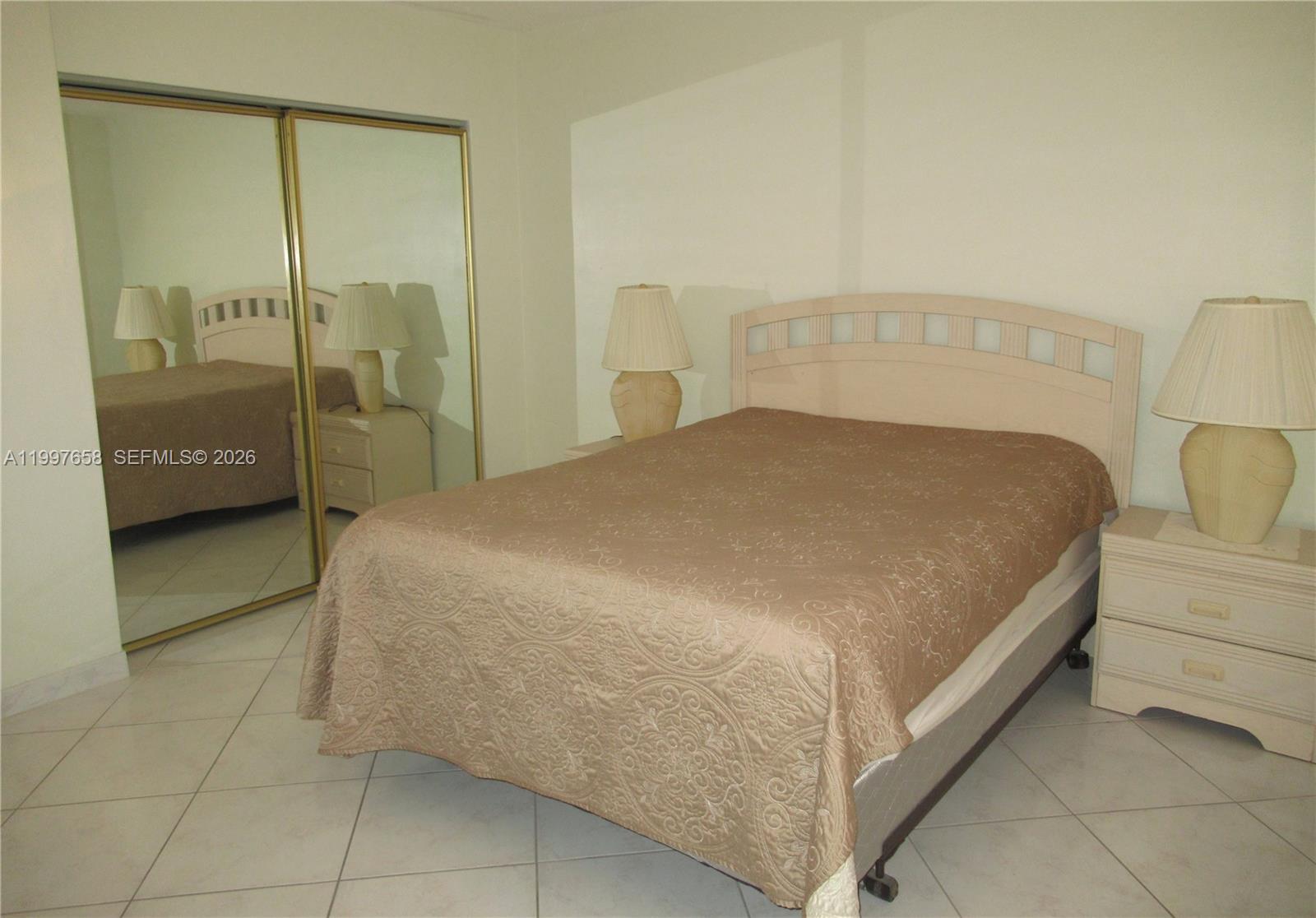 CASA PARADISO CO-OP - Residential Lease