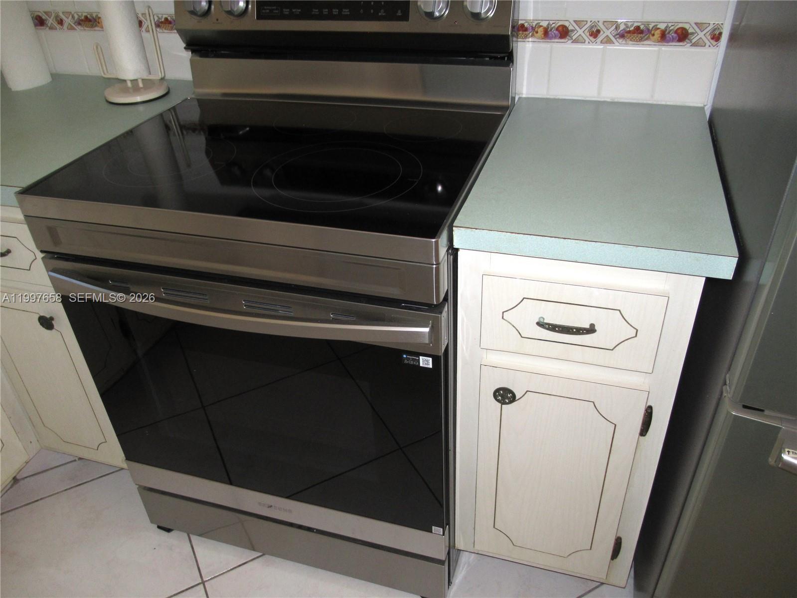 CASA PARADISO CO-OP - Residential Lease