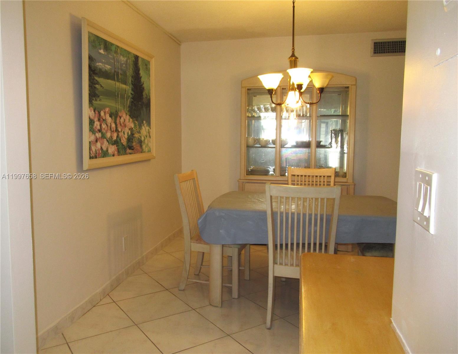 CASA PARADISO CO-OP - Residential Lease