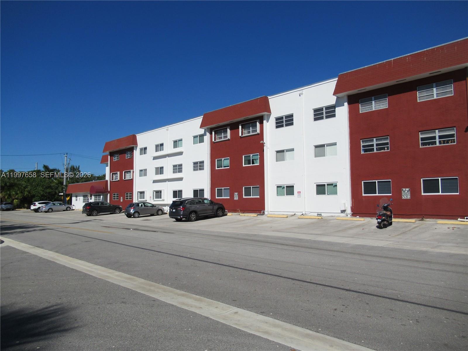 CASA PARADISO CO-OP - Residential Lease